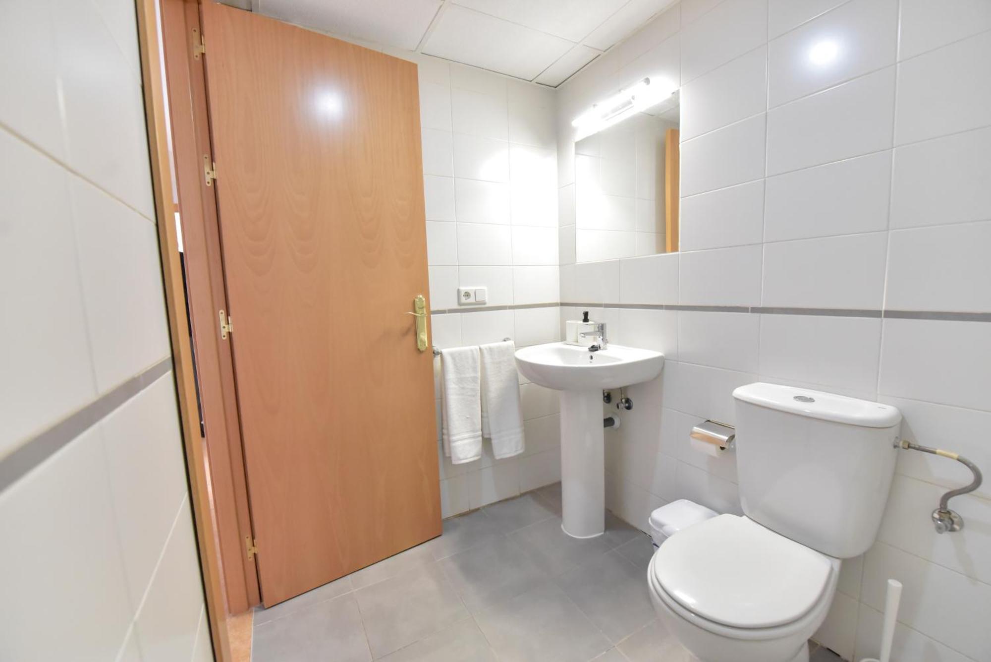 New Premium Apartment - Free Parking & Pools La Algaba Ngoại thất bức ảnh
